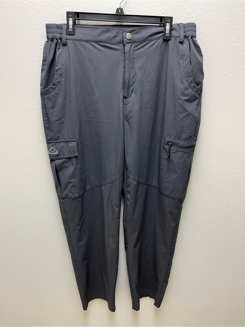 OUTDOOR SPORTS Men's Gray Cargo Pants US 36 Nylon Spandex Pockets Straight Leg